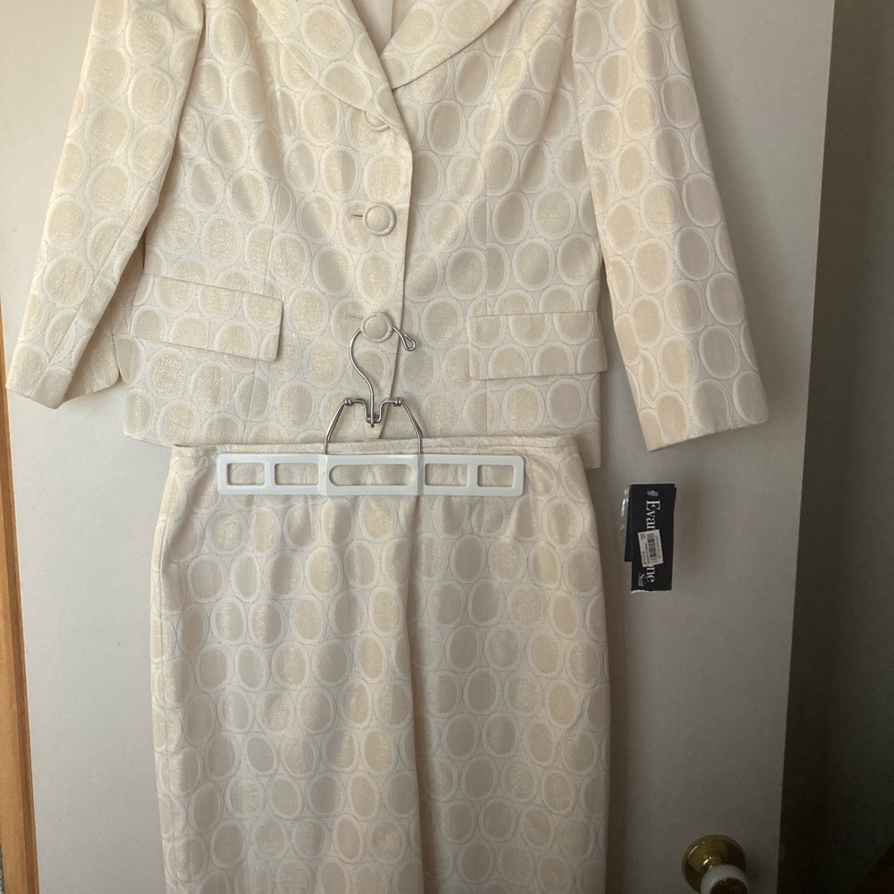 Evan Picone Cream Patterned Suit